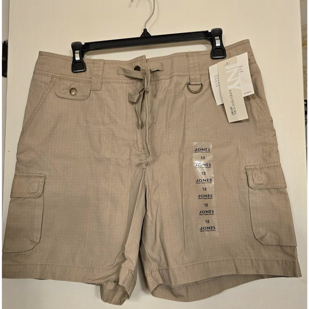NWT Jones New York Sport Cargo Shorts, 100% Cotton, Tan/Khaki - Women's Size 12
